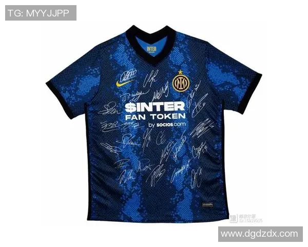 国足球星签名独特风格揭秘:每位球员个性化签名背后的故事与意义 国足球星签名独特风格揭秘:每位球员个性化签名背后的故事与意义