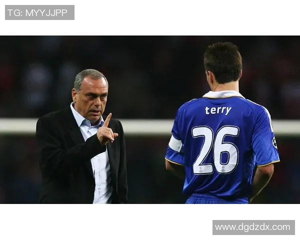 格兰特足球生涯回顾：从少年天才到世界舞台的闪耀之星