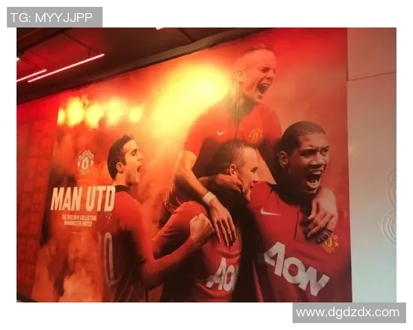 足球传奇明星合影相框，珍藏无尽辉煌时刻，见证荣耀与激情的完美呈现